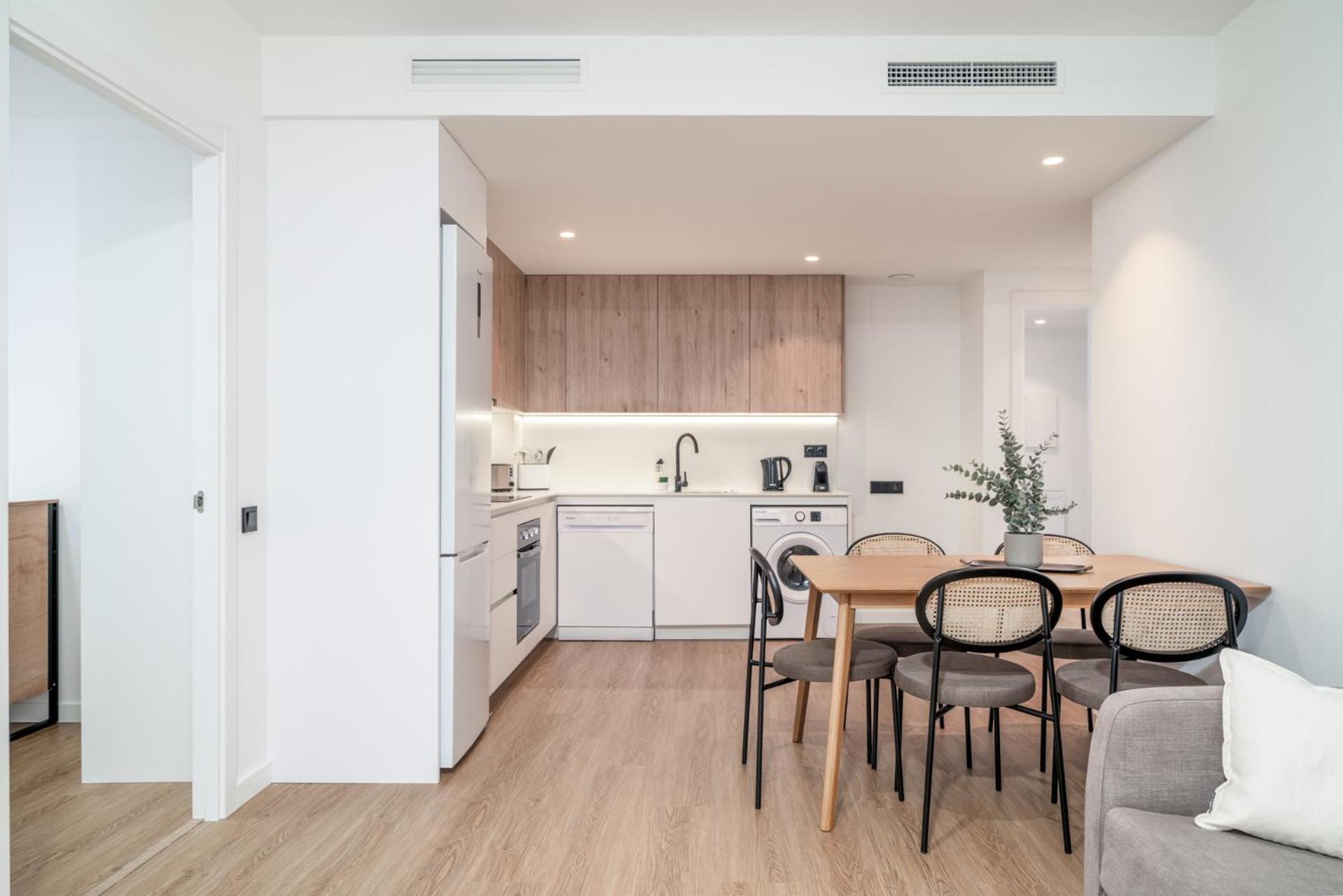 Limehome Barcelona Placa Pirineus Оспиталет-де-Льобрегат Экстерьер фото