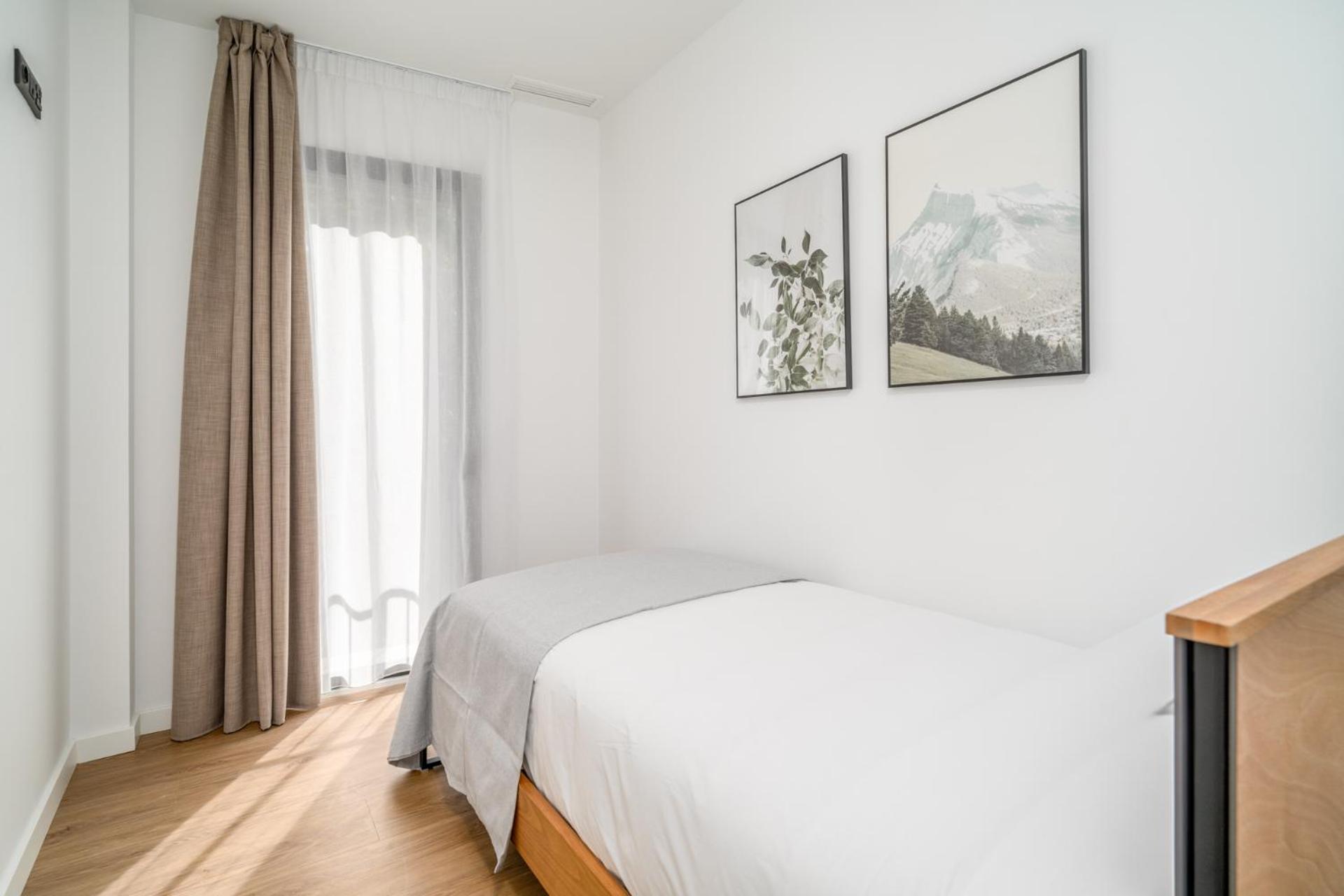 Limehome Barcelona Placa Pirineus Оспиталет-де-Льобрегат Экстерьер фото