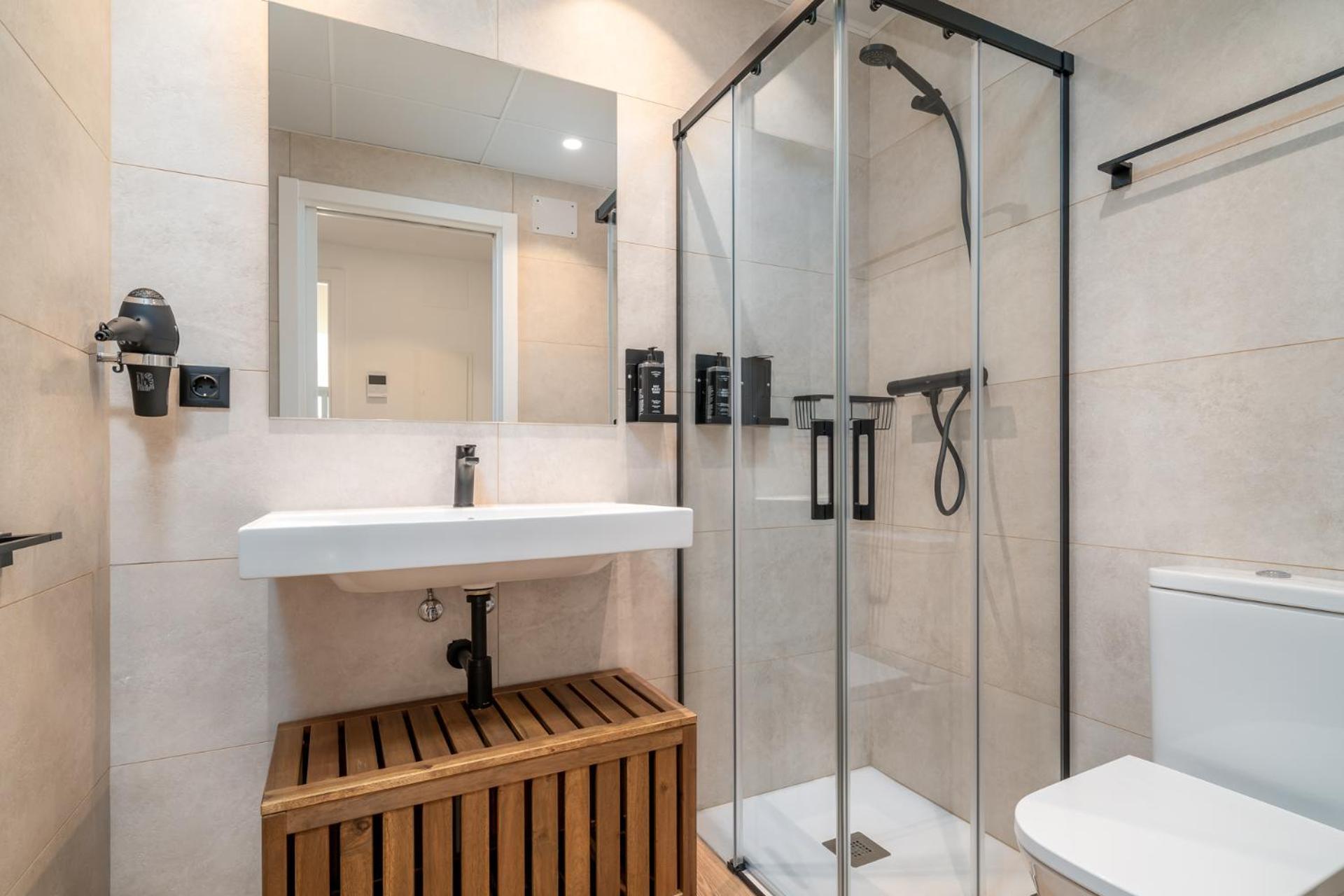 Limehome Barcelona Placa Pirineus Оспиталет-де-Льобрегат Экстерьер фото