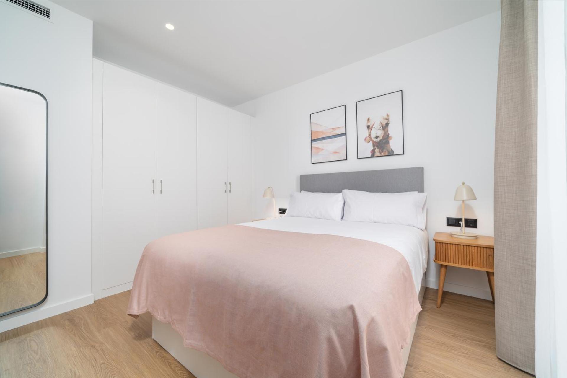 Limehome Barcelona Placa Pirineus Оспиталет-де-Льобрегат Экстерьер фото