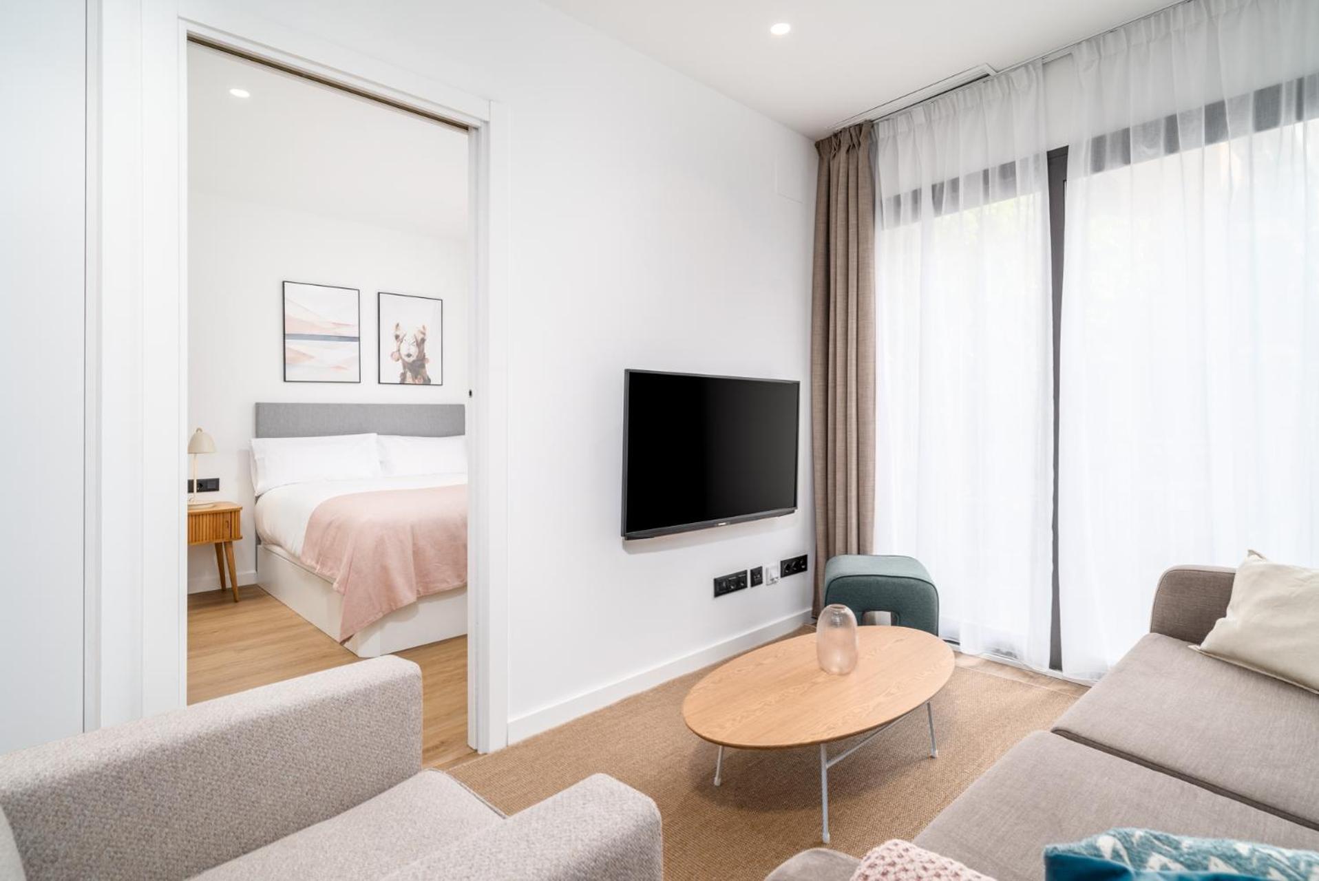 Limehome Barcelona Placa Pirineus Оспиталет-де-Льобрегат Экстерьер фото